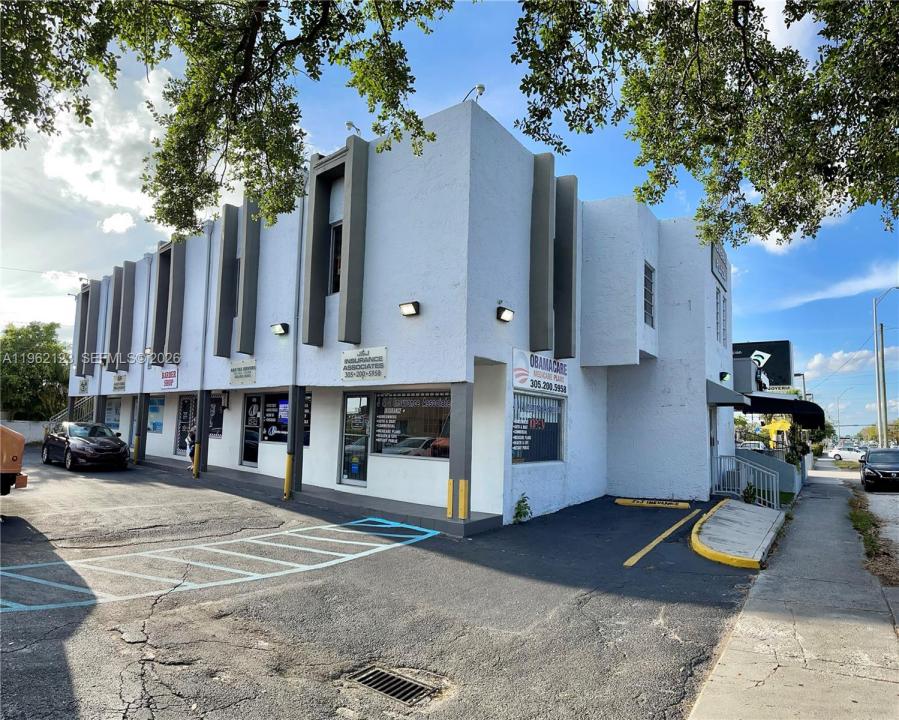 516 NW 57th Ave 205, Miami, Floride 33126, États-Unis