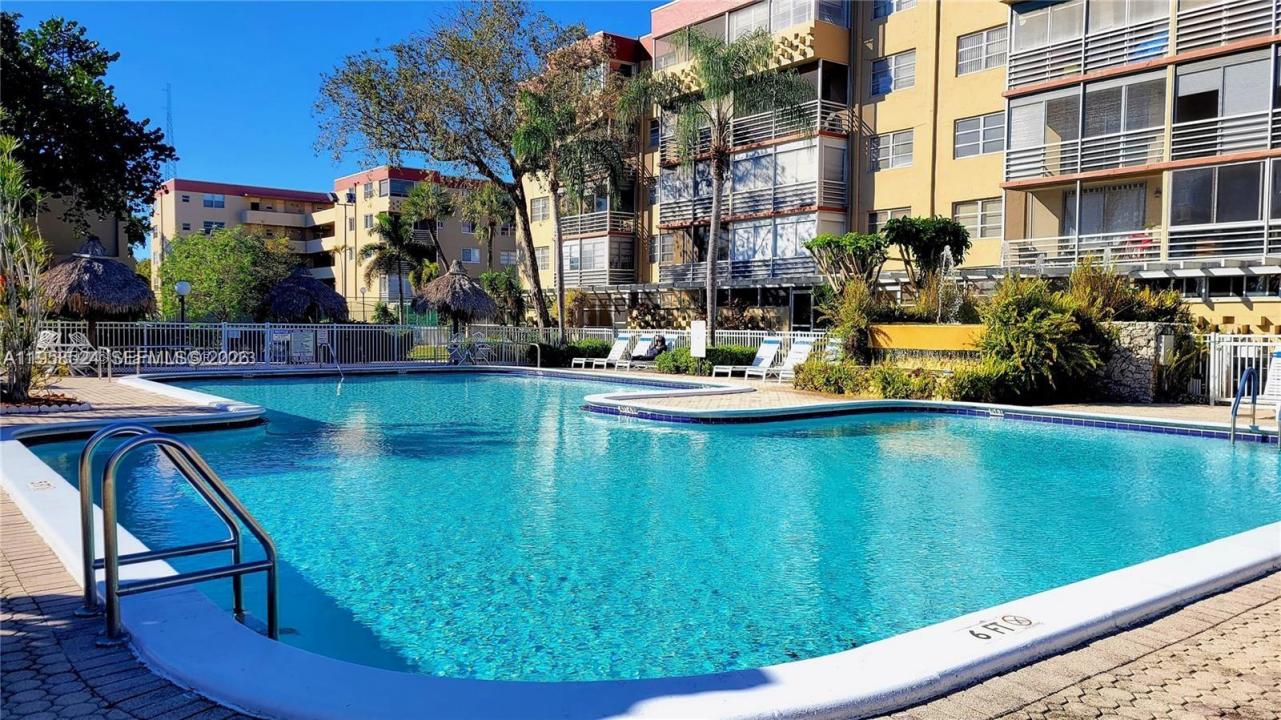 406 NW 68th Ave 304, Plantation, Florida 33317, USA