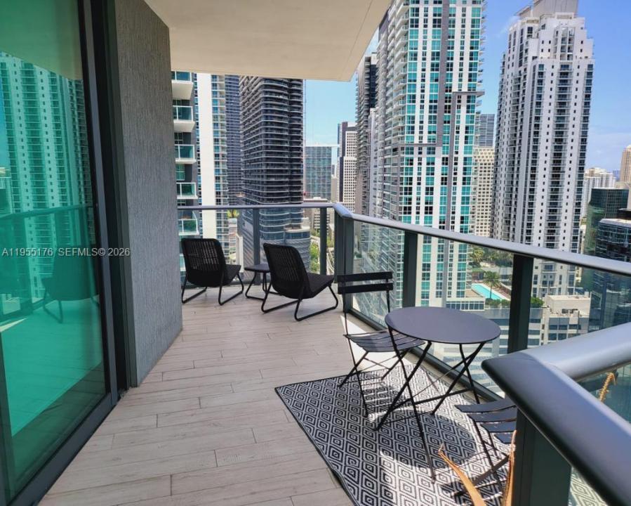 1300 S Miami Ave 2501, Miami, Florida 33130, Stati Uniti