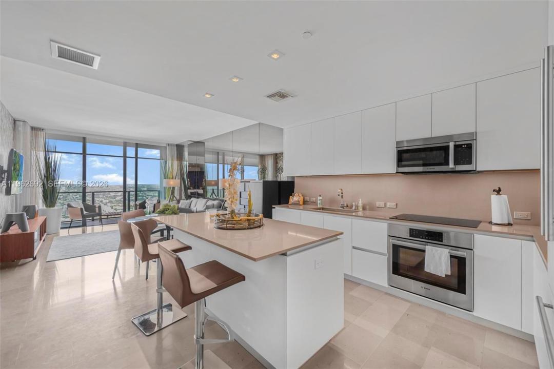 88 SW 7th St 3806, Miami, Florida 33130, Stati Uniti