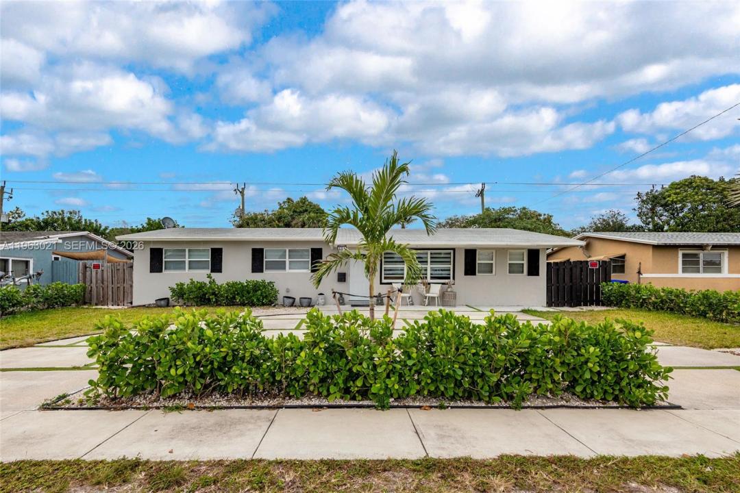 200 SW 69th Ter, Pembroke Pines, Florida 33023, Stati Uniti