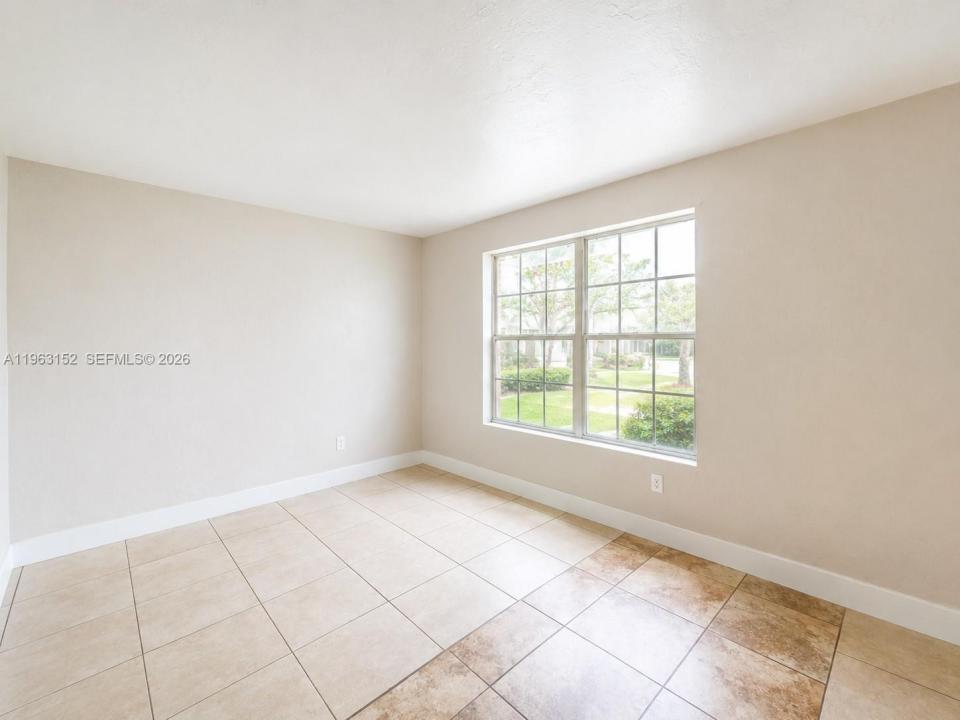 7841 Dunham Blvd 1, Miami, Florida 33138, USA