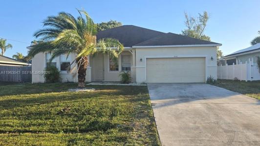 1010 SW DUBUQUE AVE, Port St. Lucie, Florida 34953, USA