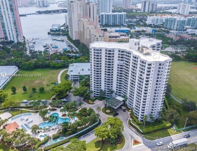 3300 NE 191st St 1807, Aventura, Floride 33180, États-Unis