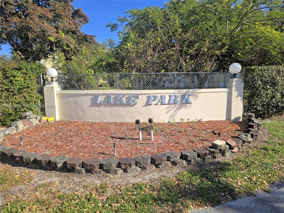940 NE 199th St 114, Miami, Floride 33179, États-Unis