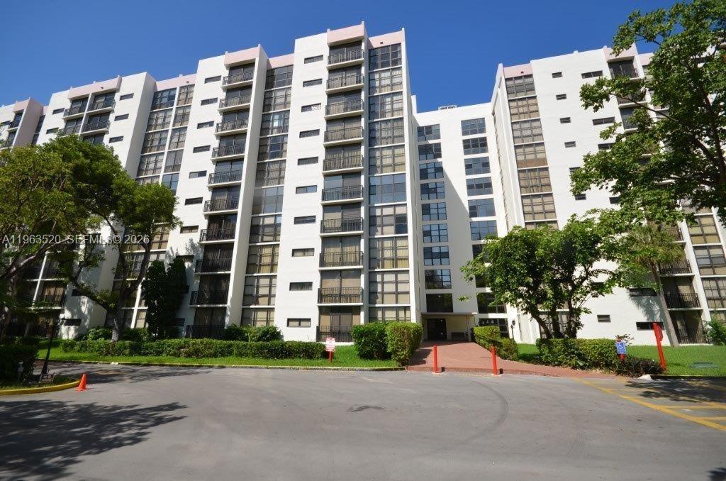 17021 N Bay Rd 316, Sunny Isles Beach, Floride 33160, États-Unis