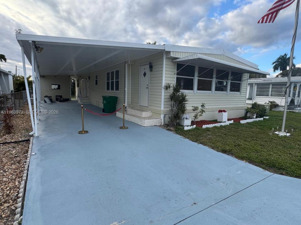 1721 SW 84th Ave, Davie, Florida 33324, Stati Uniti