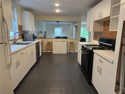 23 Carey Street, Newport, RI 02840, USA