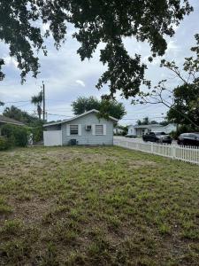 312 12th N Avenue, Lake Worth Beach, Florida 33460