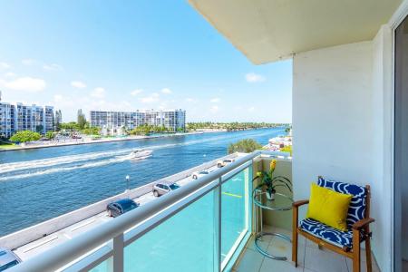 3000 S Ocean Dr 316, Hollywood, Florida 33019, USA