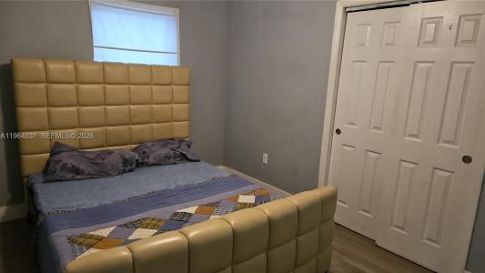 2530 NW 17th St, Fort Lauderdale, Florida 33311, USA