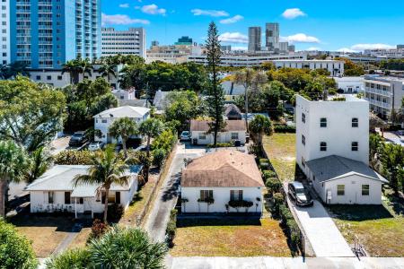 318 N Lakeside Court, West Palm Beach, Floride 33407, États-Unis