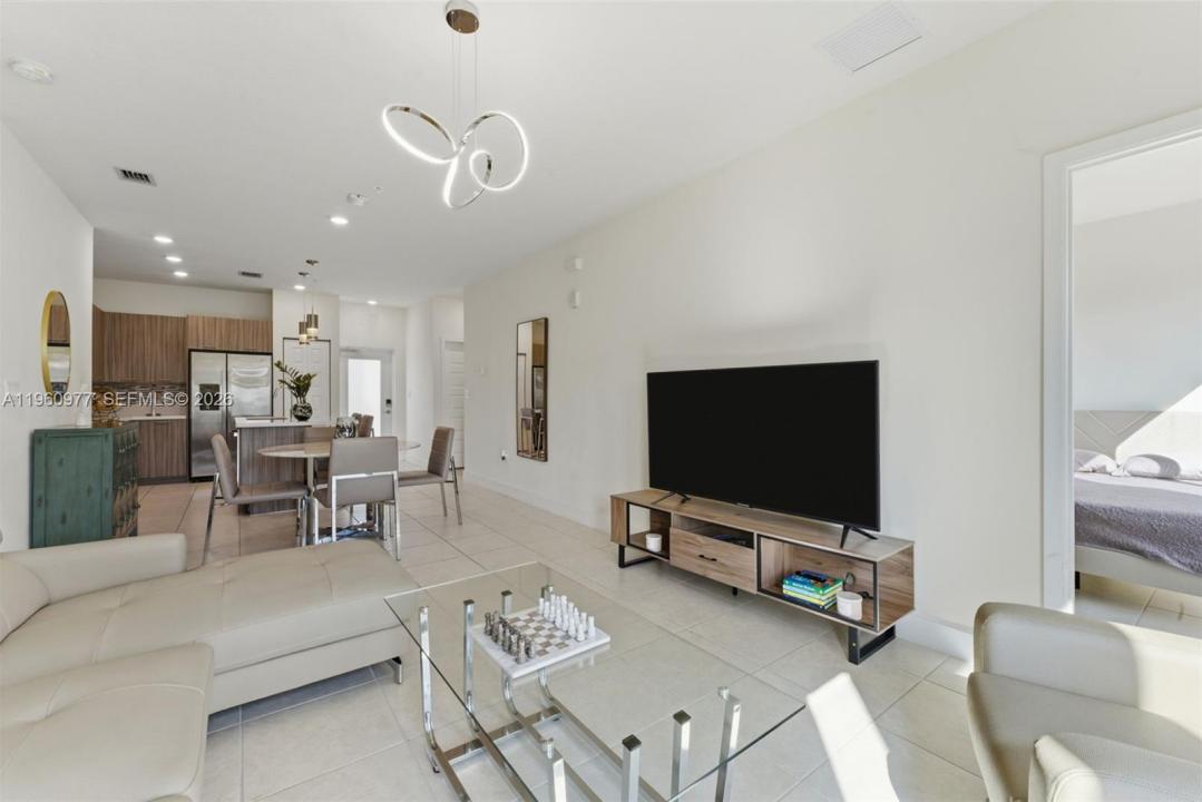 8301 NW 41st St B-407, Doral, Floride 33166, États-Unis