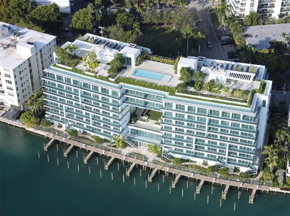 9201 E Bay Harbor Drive 502, Bay Harbor Islands, Floride 33154, États-Unis