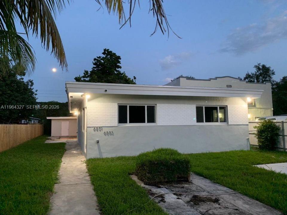 6801 NW 2nd Ct, Miami, Floride 33150, États-Unis
