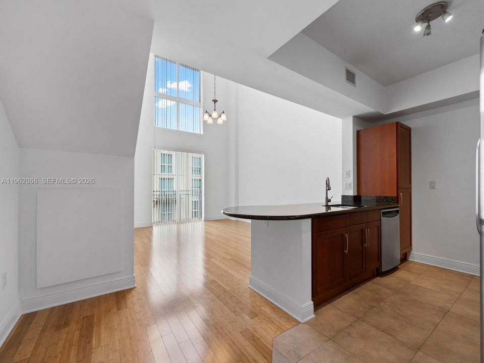 7265 SW 89th St A520, Miami, Florida 33156, USA