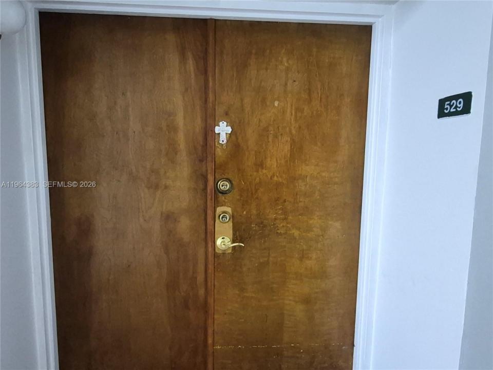 11800 SW 18th St 529-4, Miami, Florida 33175, USA