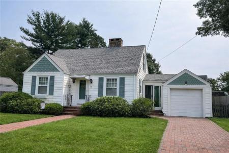 44 Woodstock Drive, Warwick, RI 02889, USA