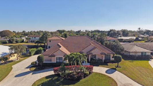 513 N Country Club Drive, Atlantis, Florida 33462, USA