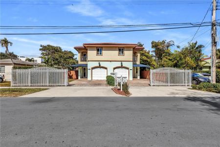 4025 SW 10th St, Miami, Florida 33134, USA