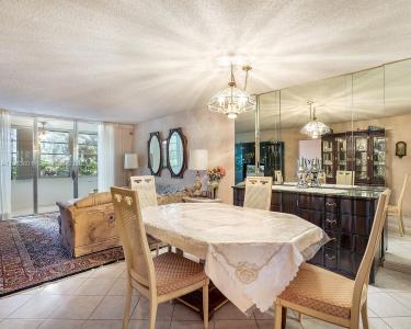 2900 NW 48th Ter 117, Lauderdale Lakes, Florida 33313, USA