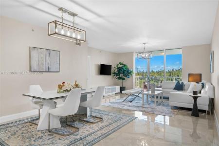 14951 Royal Oaks Ln 701, North Miami, Florida 33181, USA