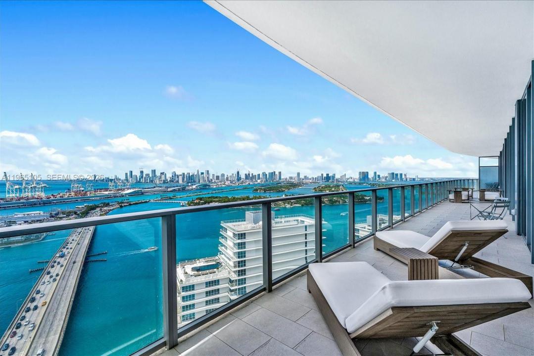 501 West Ave 3102, Miami Beach, Florida 33139, USA