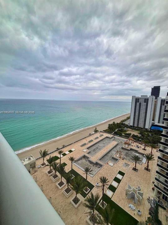 1830 S OCEAN DR 2004, Hallandale Beach, Floryda 33009, USA