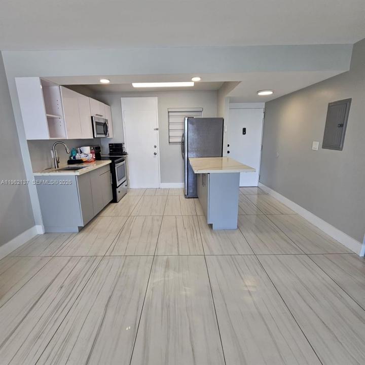 15600 NW 7th Ave 703, Miami, Floride 33169, États-Unis