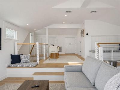 193 Seaconnet Boulevard, Portsmouth, Rhode Island 02871, USA