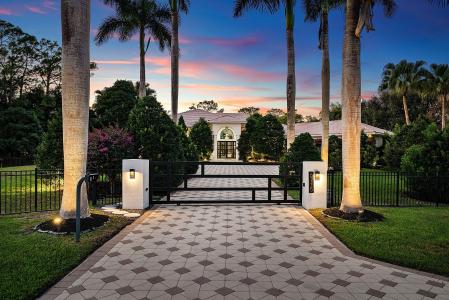 6715 E Calumet Circle, Lake Worth, Florida 33467