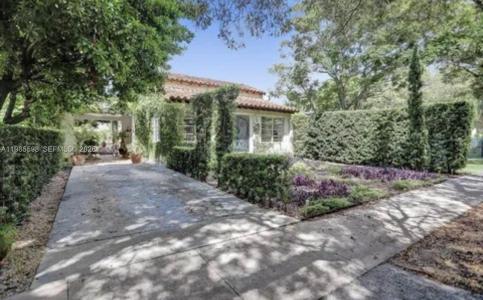 1107 Alhambra Cir, Coral Gables, Florida 33134, USA