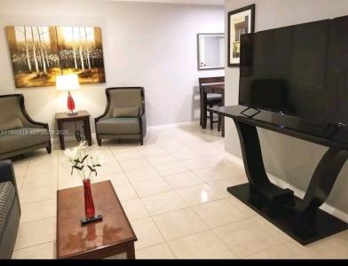 2023 Funston St 2, Hollywood, Florida 33020, USA