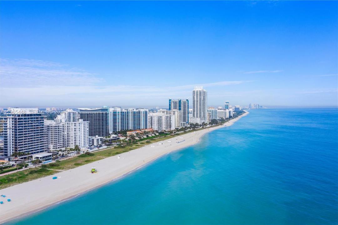 5601 Collins Ave 423, Miami Beach, Florida 33140, USA
