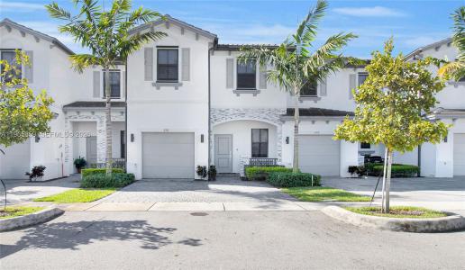 656 NW 203rd Ter, Miami Gardens, Florida 33169, USA