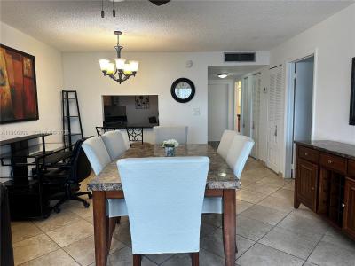410 SE 2nd St 308, Hallandale Beach, Florida 33009, USA