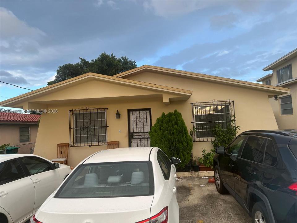 733 NW 33rd Ave, Miami, Florida 33125, USA