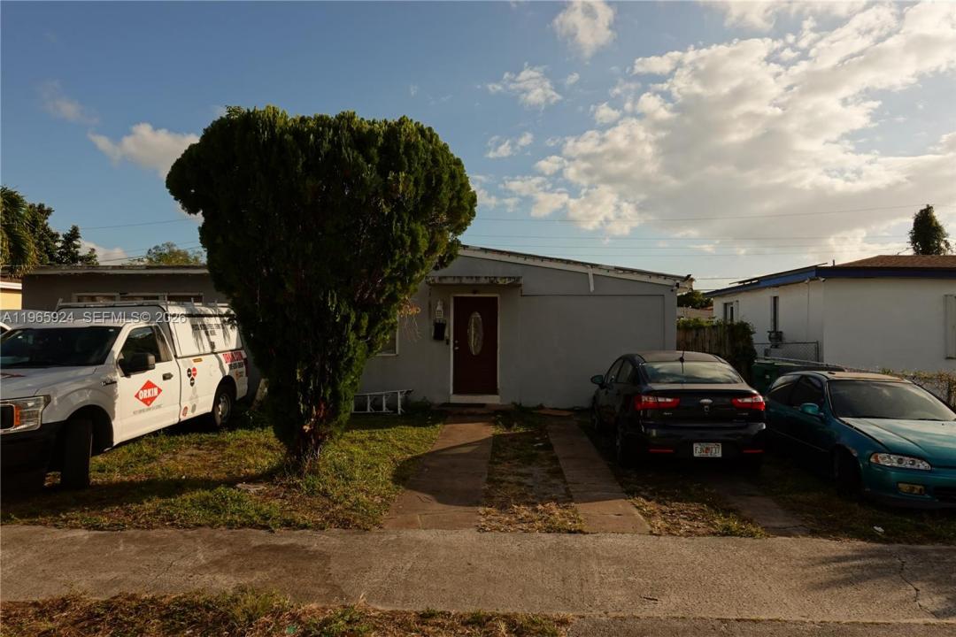 810 NW 84th Ter, Miami, Floride 33150, États-Unis