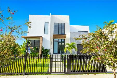 2050 S Hibiscus Dr, North Miami, Floride 33181, États-Unis