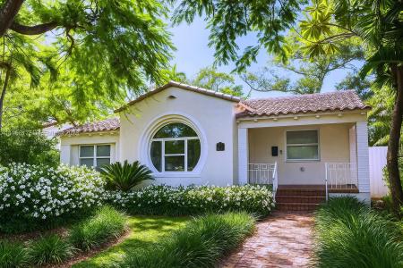 775 NE 76th St, Miami, Florida 33138, USA