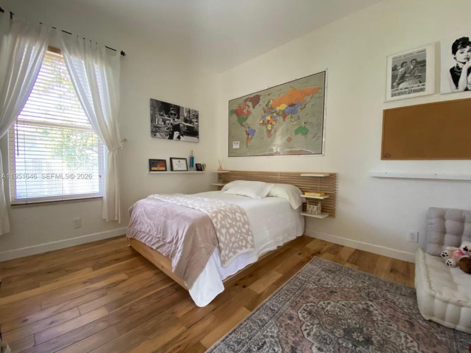 1905 Harbor View Cir, Weston, Florida 33327, USA
