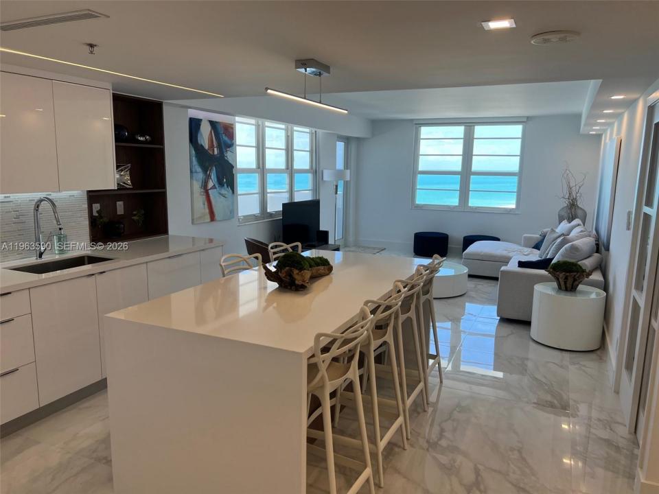 100 Lincoln Rd 1548, Miami Beach, Floride 33139, États-Unis
