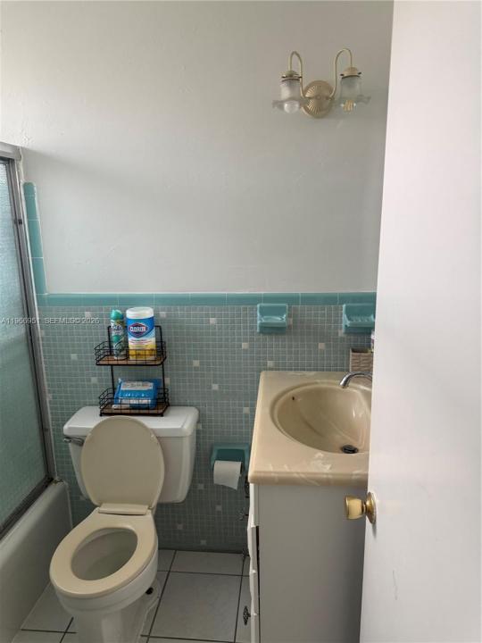 NE 14TH AVE 16790 109, North Miami Beach, Floride 33162, États-Unis