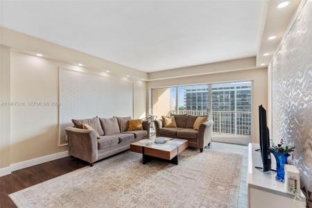 1985 S Ocean Dr 9G, Hallandale Beach, Florida 33009, USA