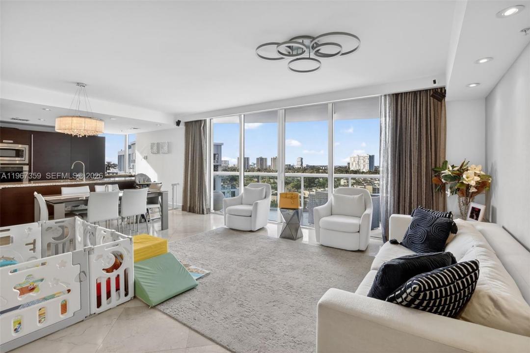 19400 Turnberry Way 1012, Aventura, Floride 33180, États-Unis