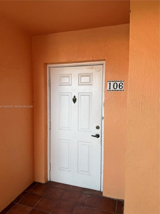 4677 NW 9th St 106, Miami, Floride 33126, États-Unis