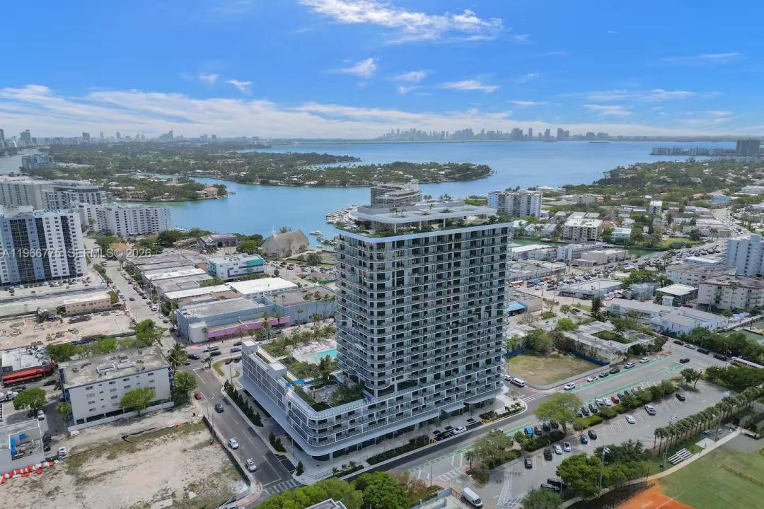 580 72nd St 705, Miami Beach, Floride 33141, États-Unis