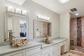 300 Clark Road, Duncanville, Texas 75116, USA