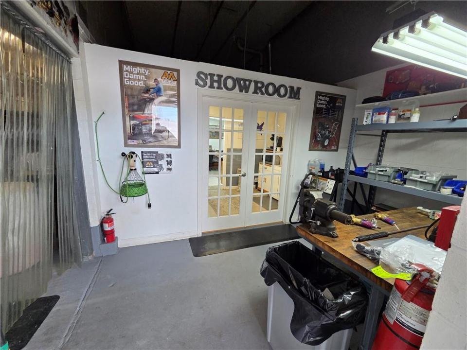 1 tupperware Drive 3, North Smithfield, Rhode Island 02896, Estados Unidos