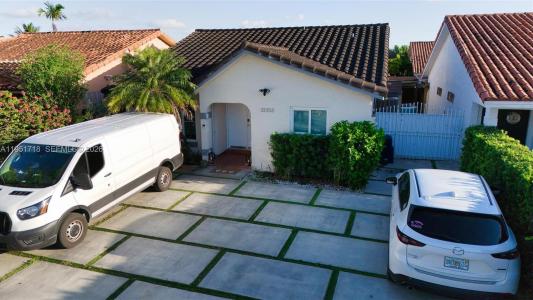 10358 NW 128th Ter, Hialeah Gardens, Flórida 33018, Estados Unidos